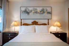 Scenic and Radiant Haven in the Heart of Vancouver